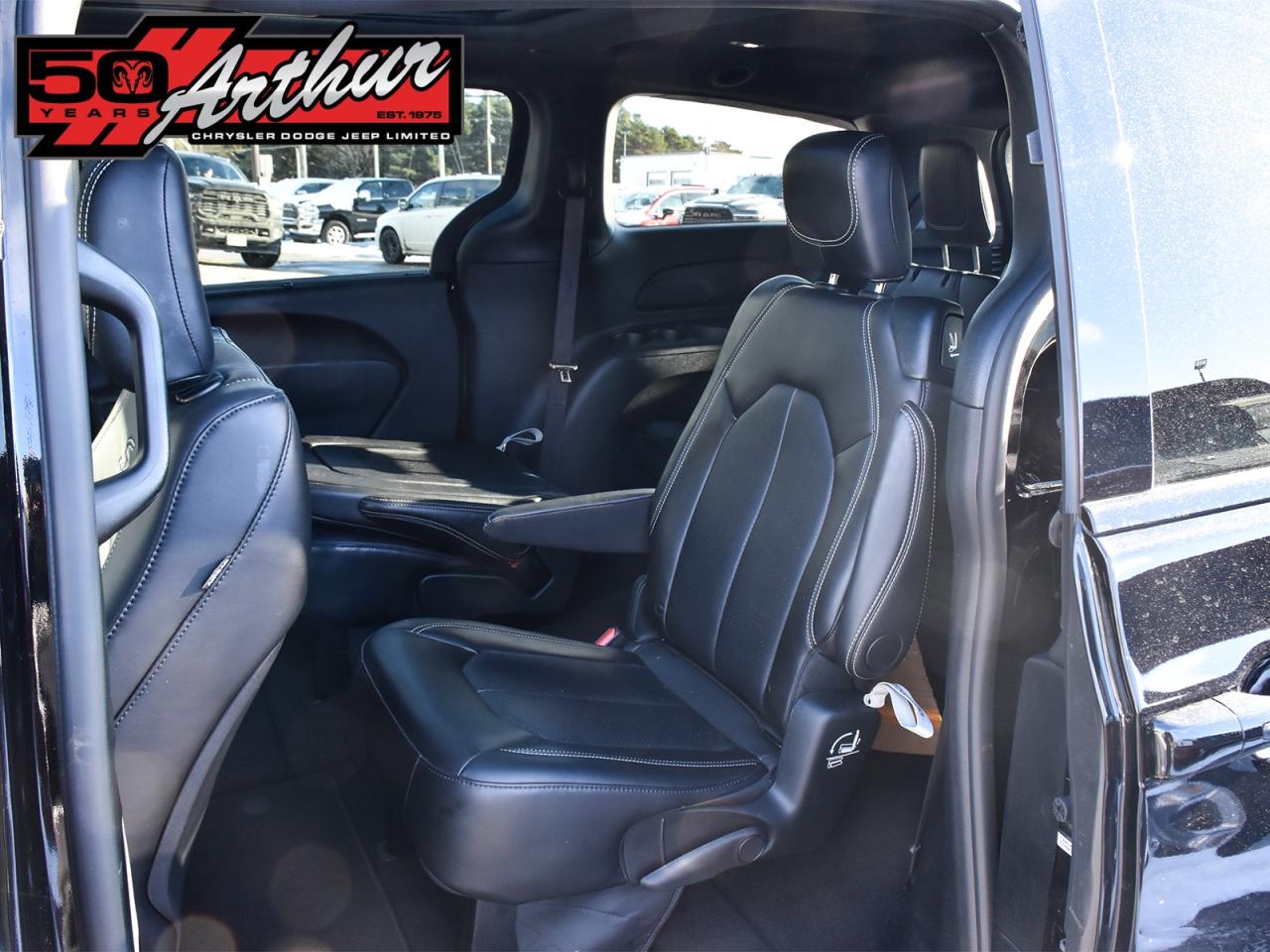 2024 Chrysler Pacifica TOURING-L S APPEARANCE AWD Photo