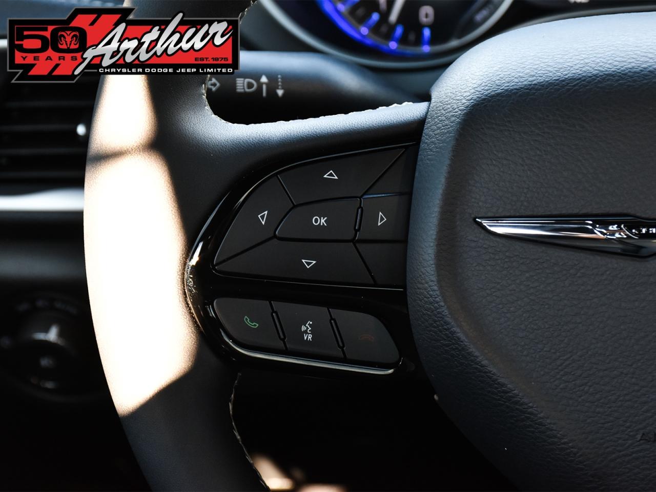 2024 Chrysler Pacifica TOURING-L S APPEARANCE AWD Photo