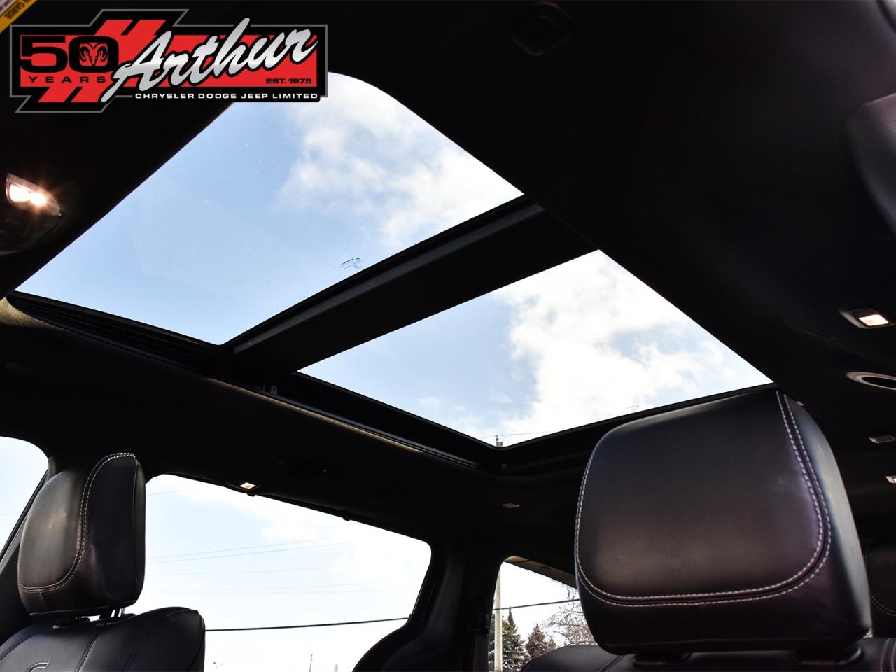 2024 Chrysler Pacifica TOURING-L S APPEARANCE AWD Photo