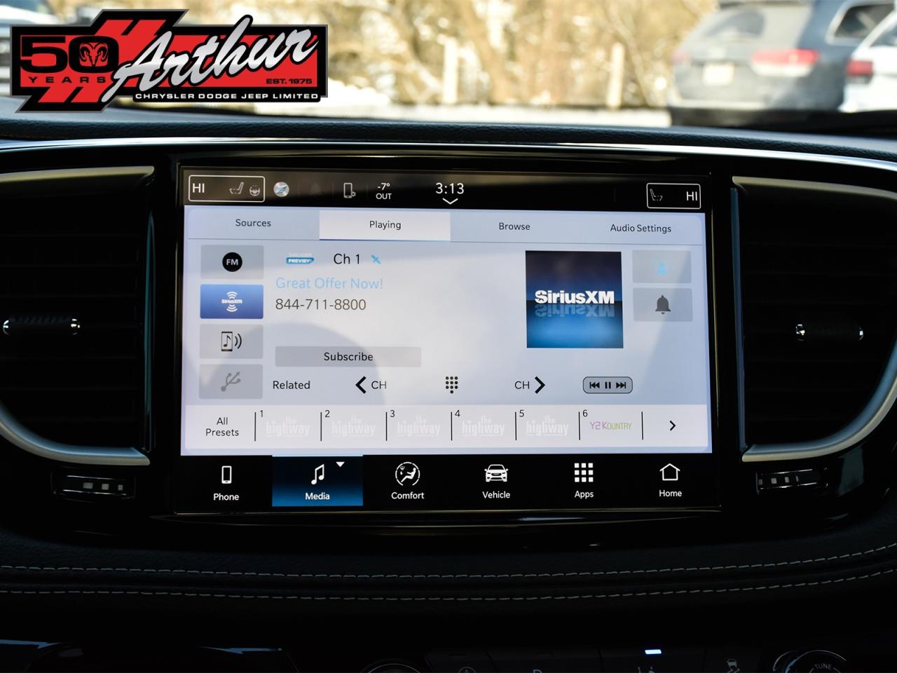 2024 Chrysler Pacifica TOURING-L S APPEARANCE AWD Photo