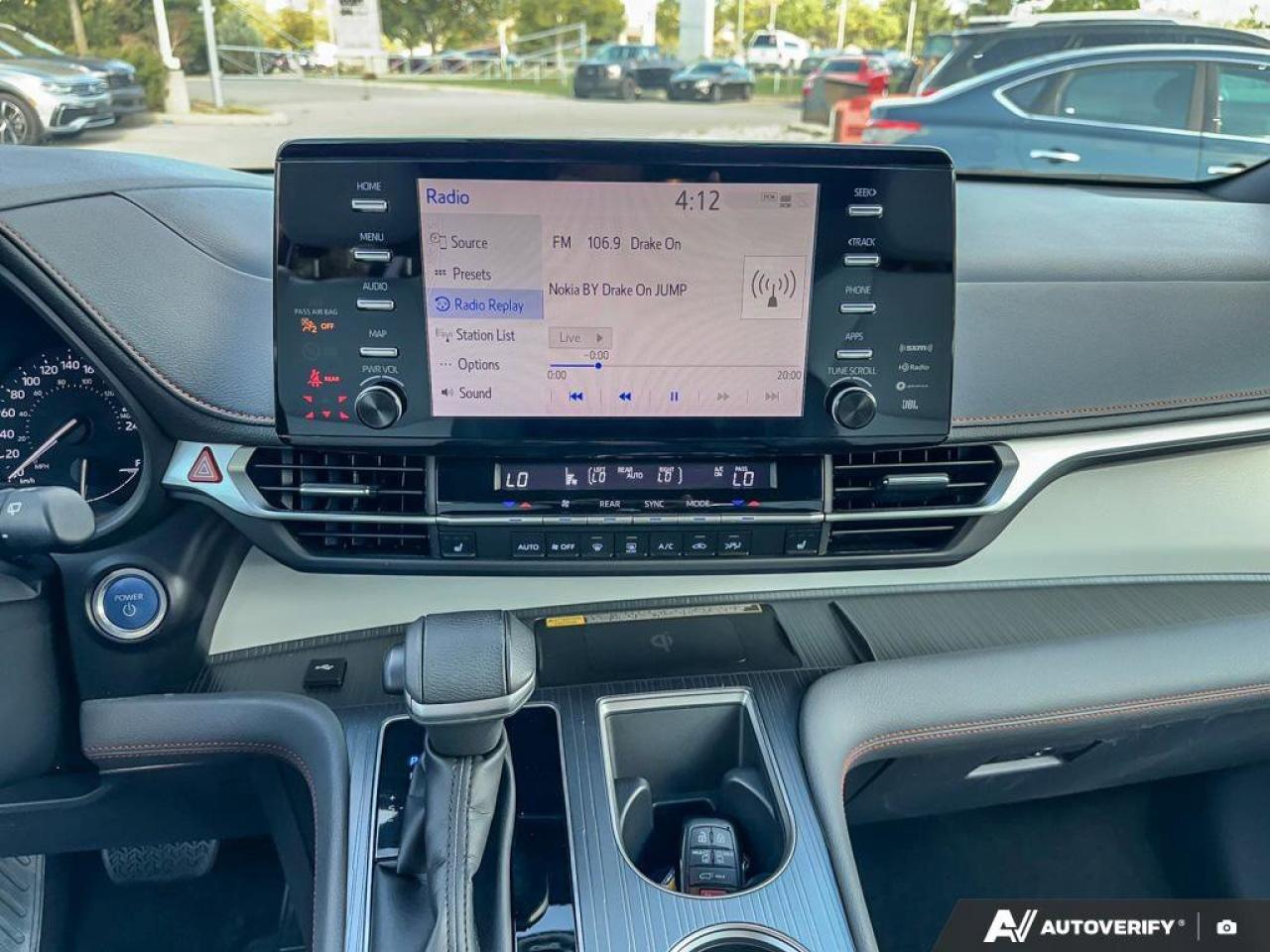 2022 Toyota Sienna XSE   HYBRID! Photo