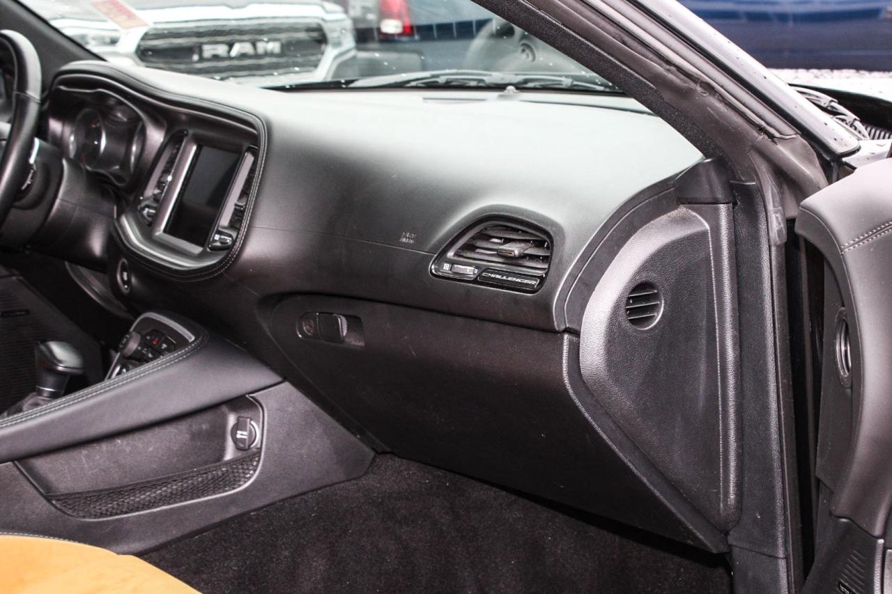 2022 Dodge Challenger R-T RWD  BkpCam SiriusXM HtdSeats Photo