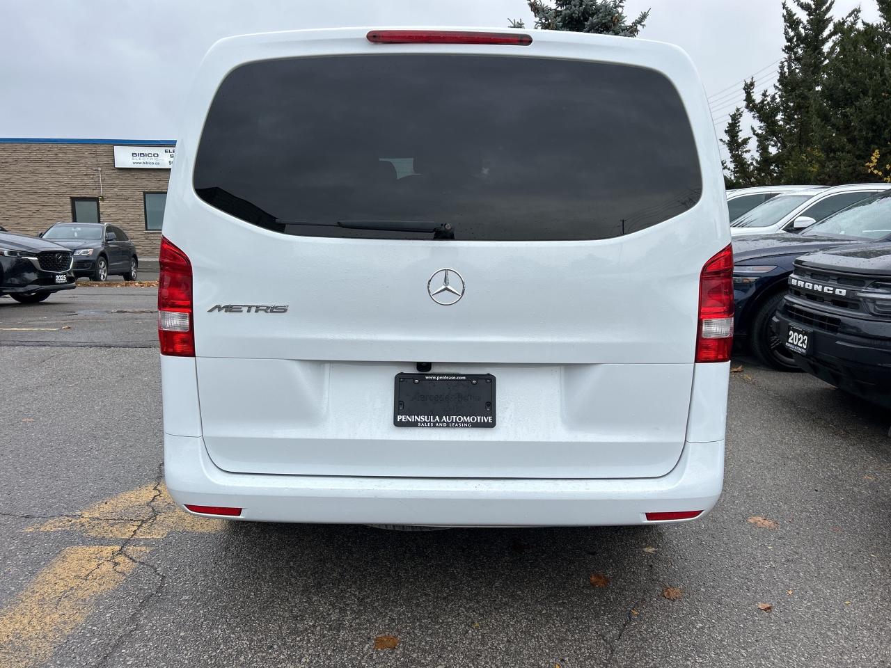 2022 Mercedes-Benz Metris Passenger Van 8 PASSENGER, BRAND NEW BRAKES,CARPLAY/ANDROID AUTO Photo