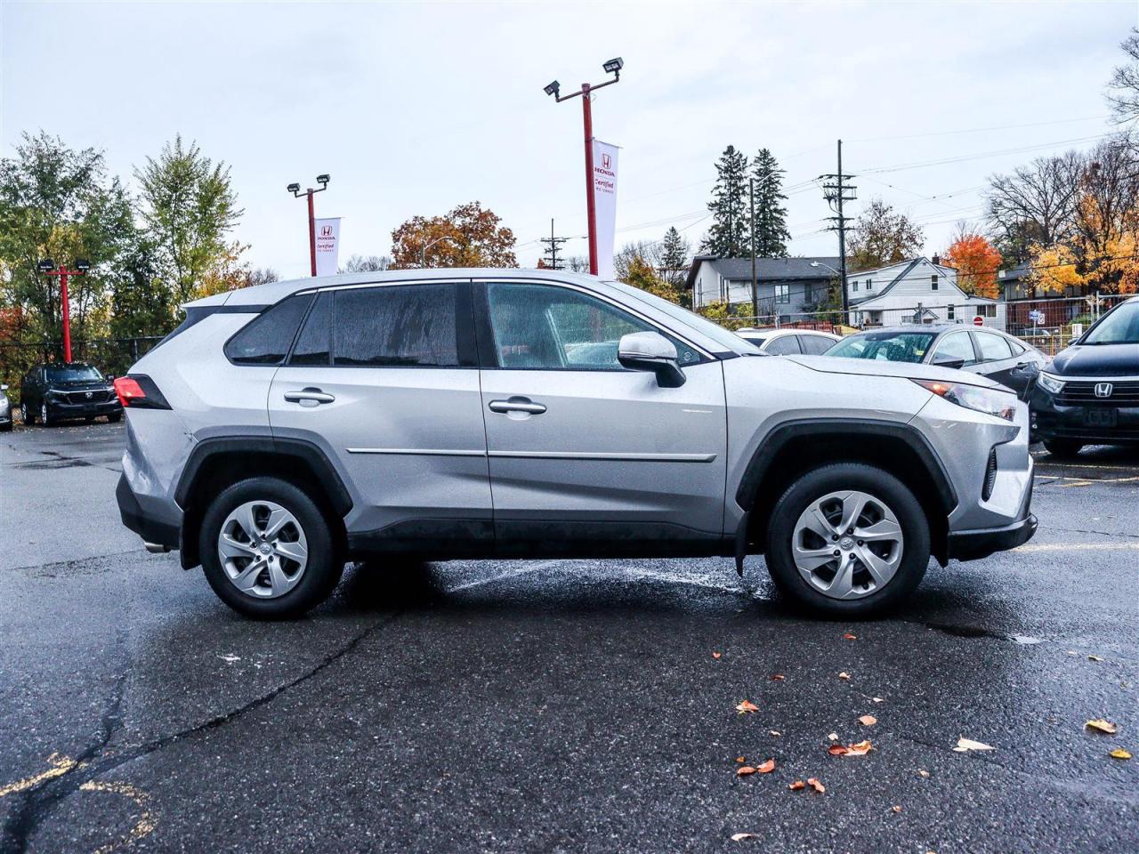 2022 Toyota RAV4 LE FWD BACKUP CAM BLUETOOTH Photo