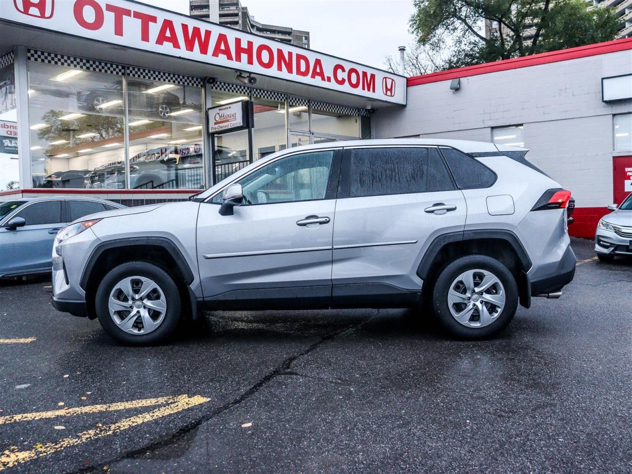 2022 Toyota RAV4 LE FWD BACKUP CAM BLUETOOTH Photo4