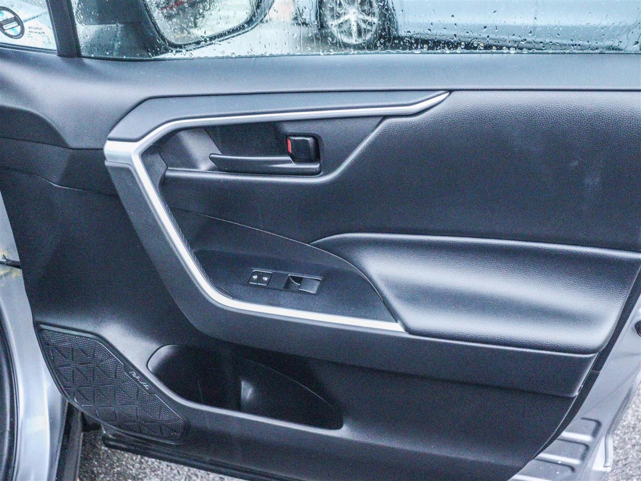 2022 Toyota RAV4 LE FWD BACKUP CAM BLUETOOTH Photo