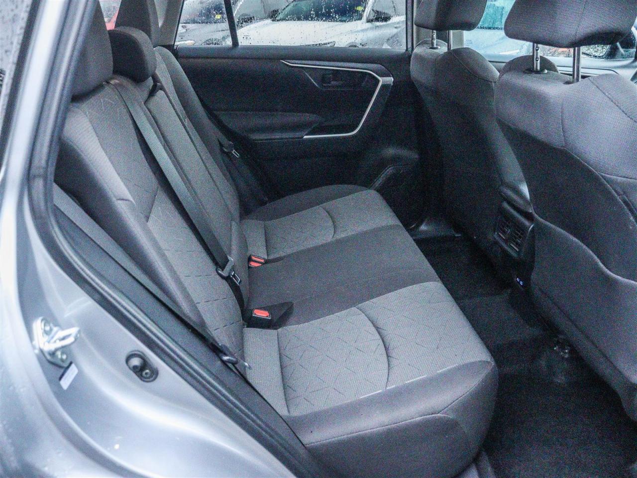 2022 Toyota RAV4 LE FWD BACKUP CAM BLUETOOTH Photo