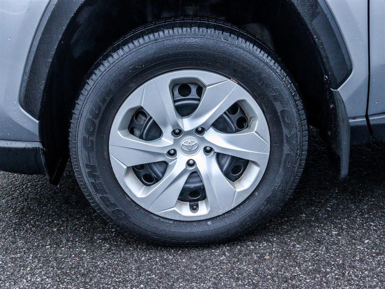 2022 Toyota RAV4 LE FWD BACKUP CAM BLUETOOTH Photo