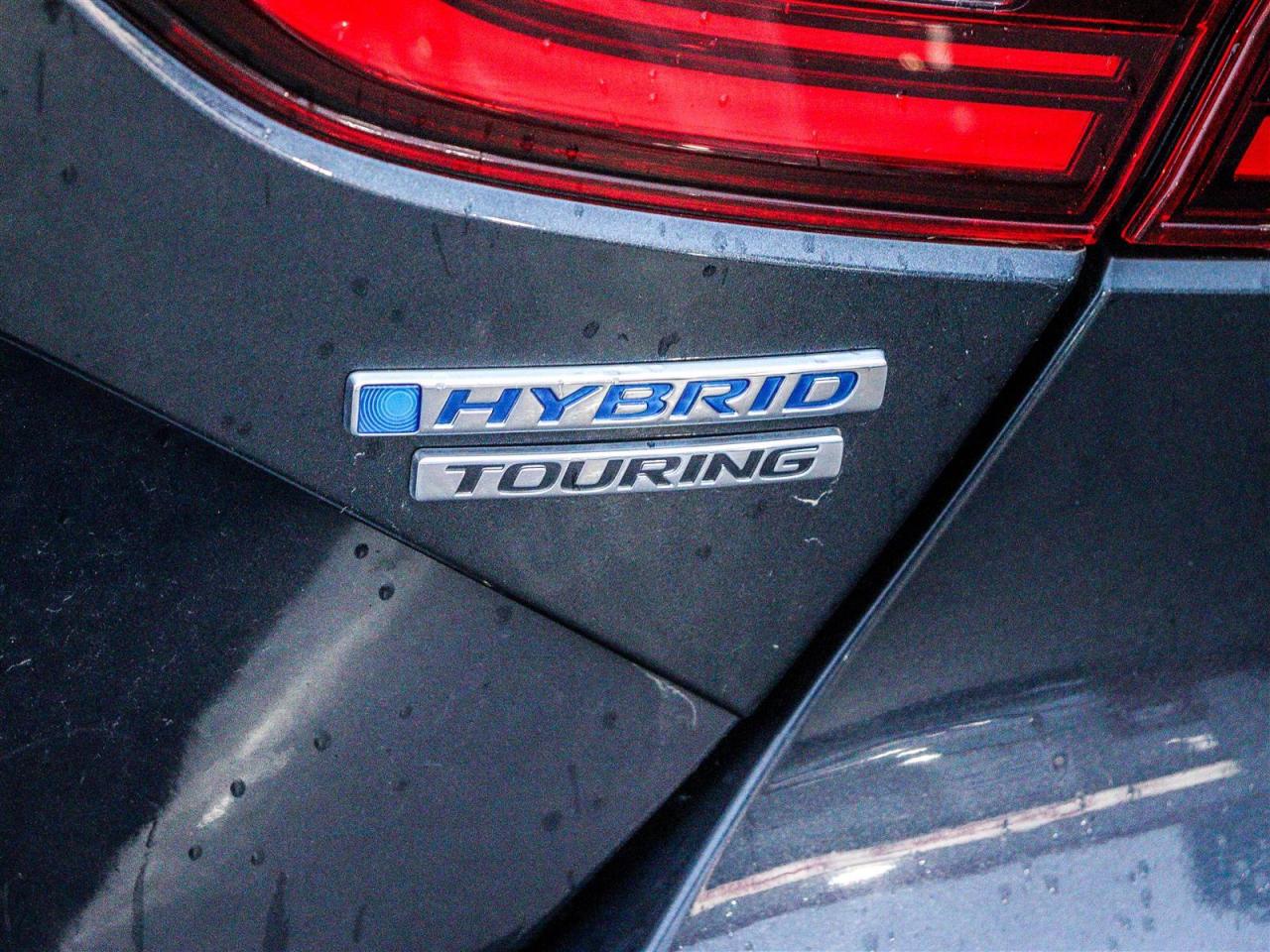 2019 Honda Insight Touring LEATHER NAVI SUNROOF Photo