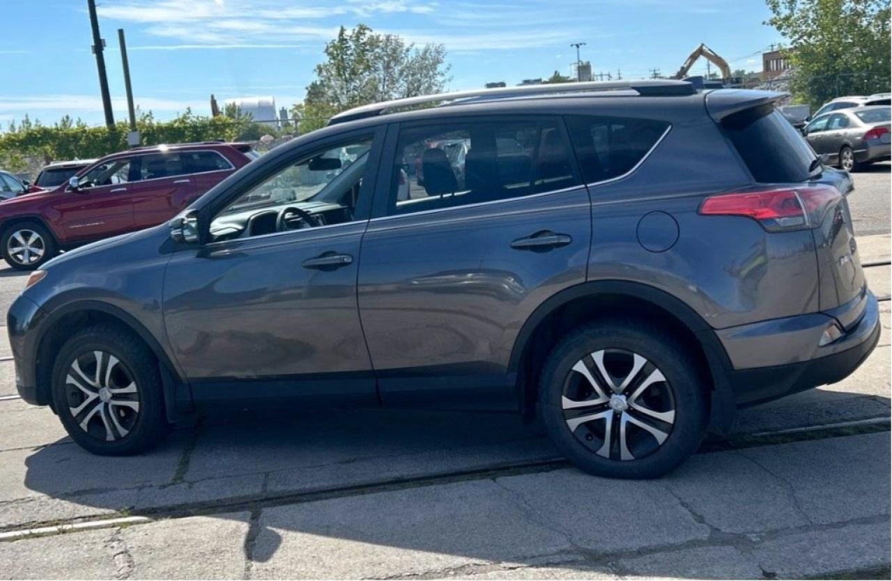2017 Toyota RAV4 AWD /CERTIFIED Photo