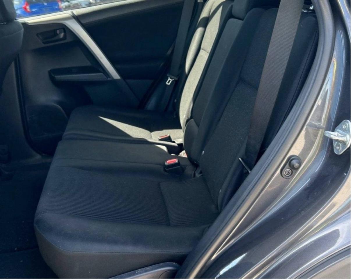 2017 Toyota RAV4 AWD /CERTIFIED Photo