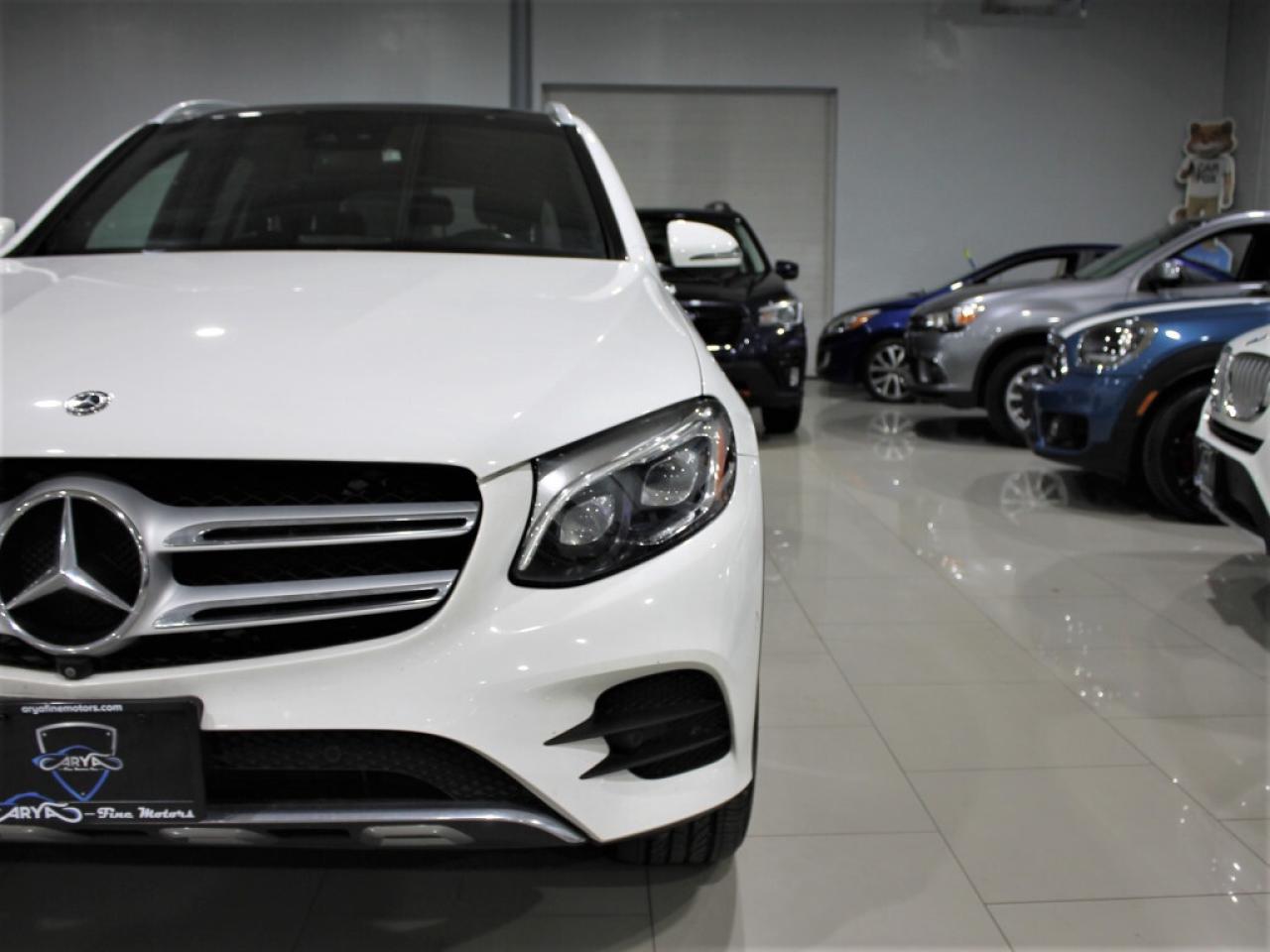2019 Mercedes-Benz GLC300 NO Accident Panoramic Roof Navigation 360 Camera Photo4