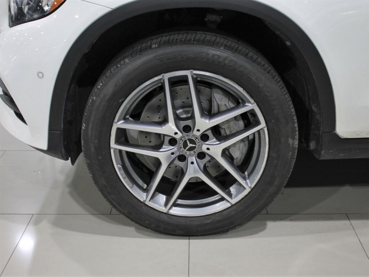 2019 Mercedes-Benz GLC300 NO Accident Panoramic Roof Navigation 360 Camera Photo