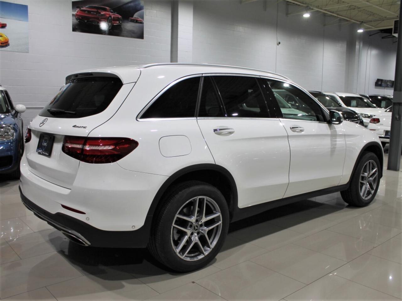 2019 Mercedes-Benz GLC300 NO Accident Panoramic Roof Navigation 360 Camera Photo