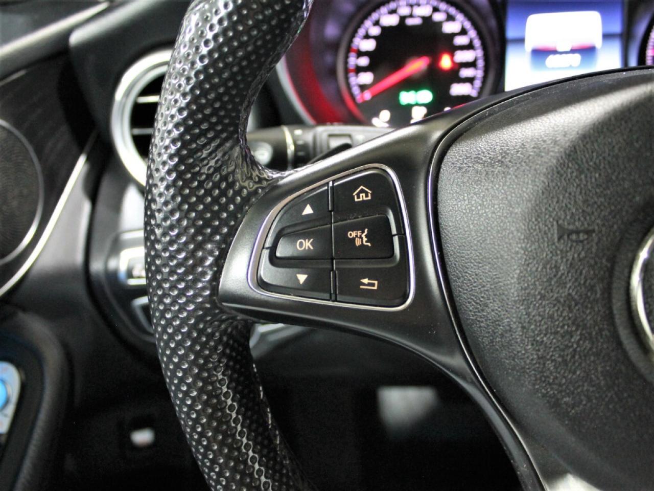 2019 Mercedes-Benz GLC300 NO Accident Panoramic Roof Navigation 360 Camera Photo