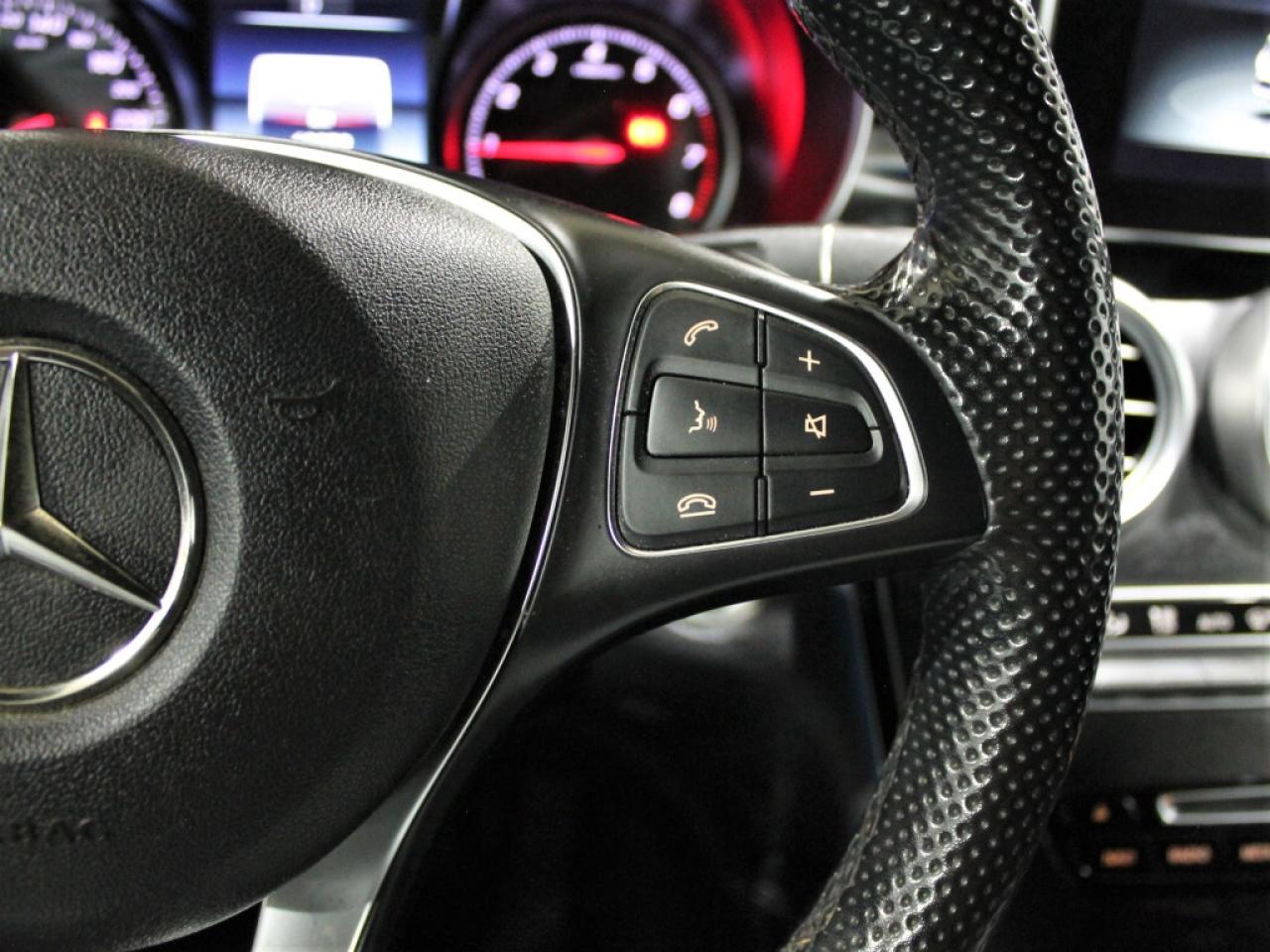 2019 Mercedes-Benz GLC300 NO Accident Panoramic Roof Navigation 360 Camera Photo