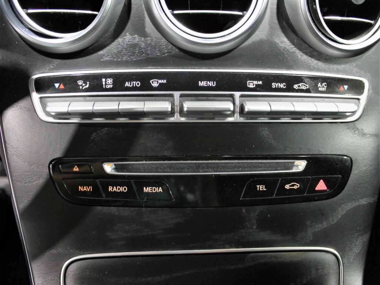 2019 Mercedes-Benz GLC300 NO Accident Panoramic Roof Navigation 360 Camera Photo