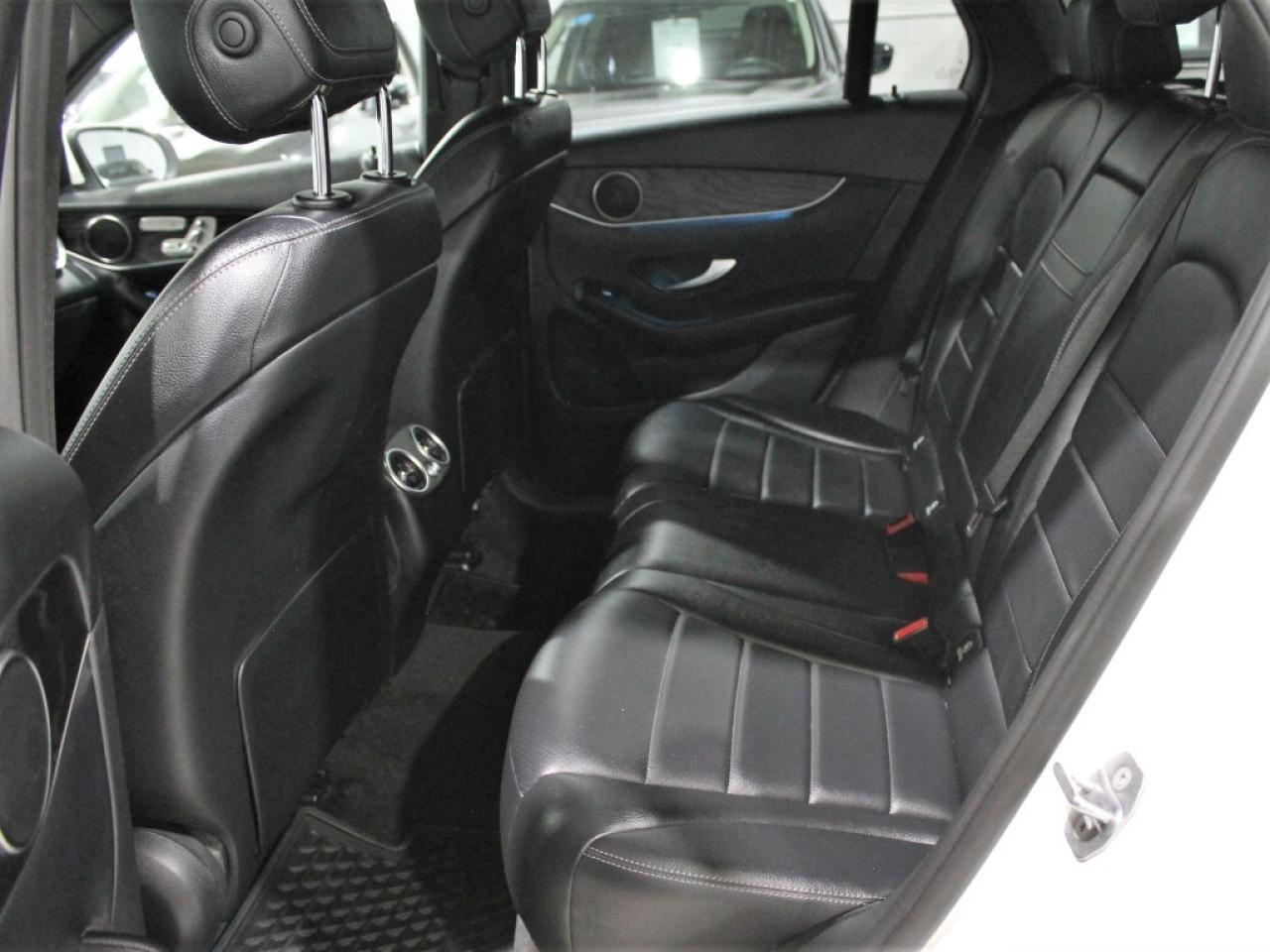 2019 Mercedes-Benz GLC300 NO Accident Panoramic Roof Navigation 360 Camera Photo