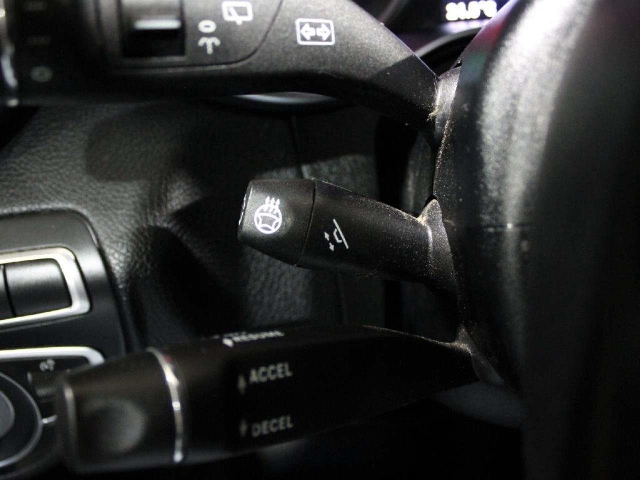 2019 Mercedes-Benz GLC300 NO Accident Panoramic Roof Navigation 360 Camera Photo