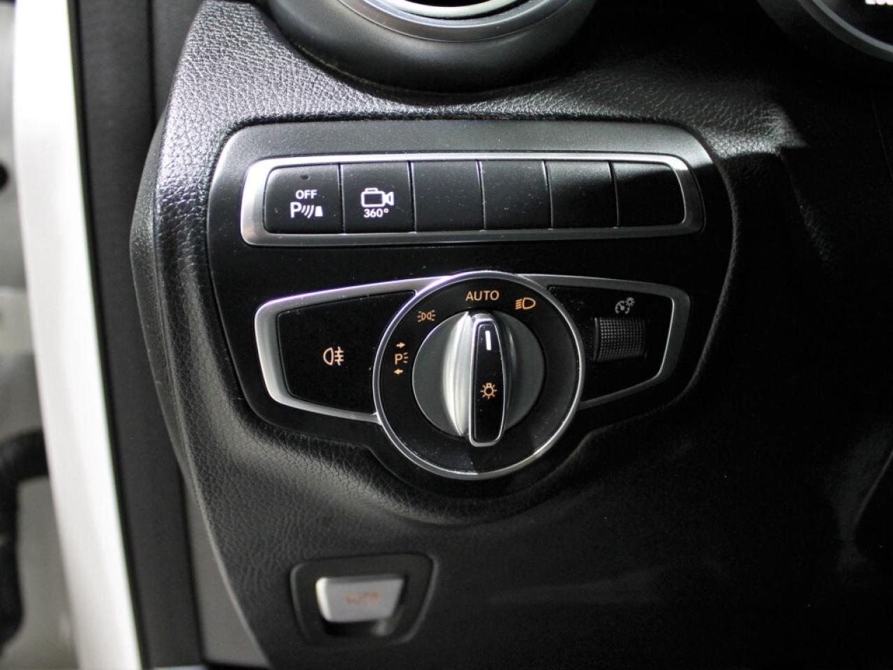 2019 Mercedes-Benz GLC300 NO Accident Panoramic Roof Navigation 360 Camera Photo