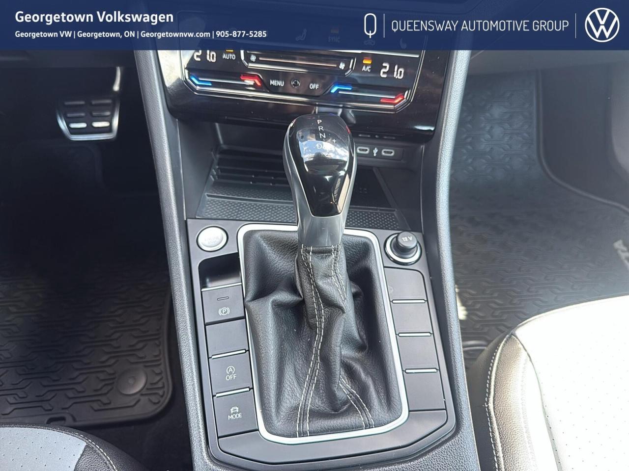 2025 Volkswagen Jetta Comfortline FWD   Sport Pkg   Pano Roof   Carplay Photo