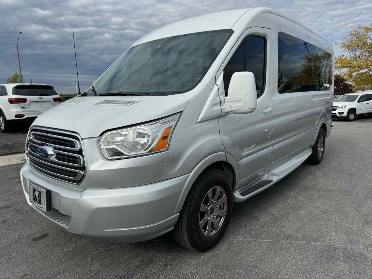 2017 Ford Transit Van Explorer -- 9 Passenger -- Limited SE Photo0