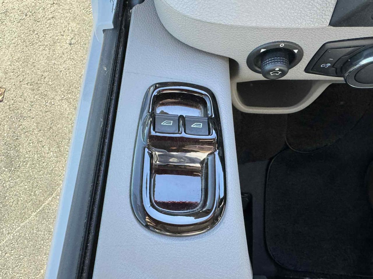 2017 Ford Transit Van Explorer -- 9 Passenger -- Limited SE Photo