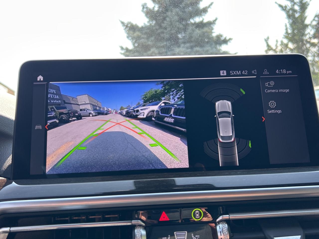 2025 BMW X4 HEADS UP DISPLAY, CARPLAY, PANOROOF,AMBIENT LIGHTS Photo