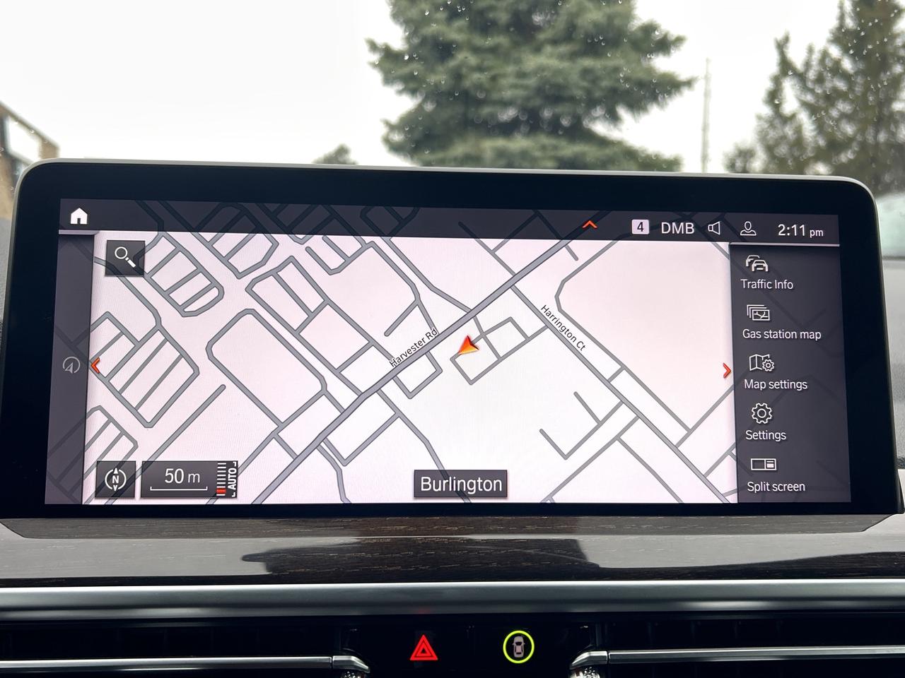 2025 BMW X4 HEADS UP DISPLAY, CARPLAY, PANOROOF,AMBIENT LIGHTS Photo