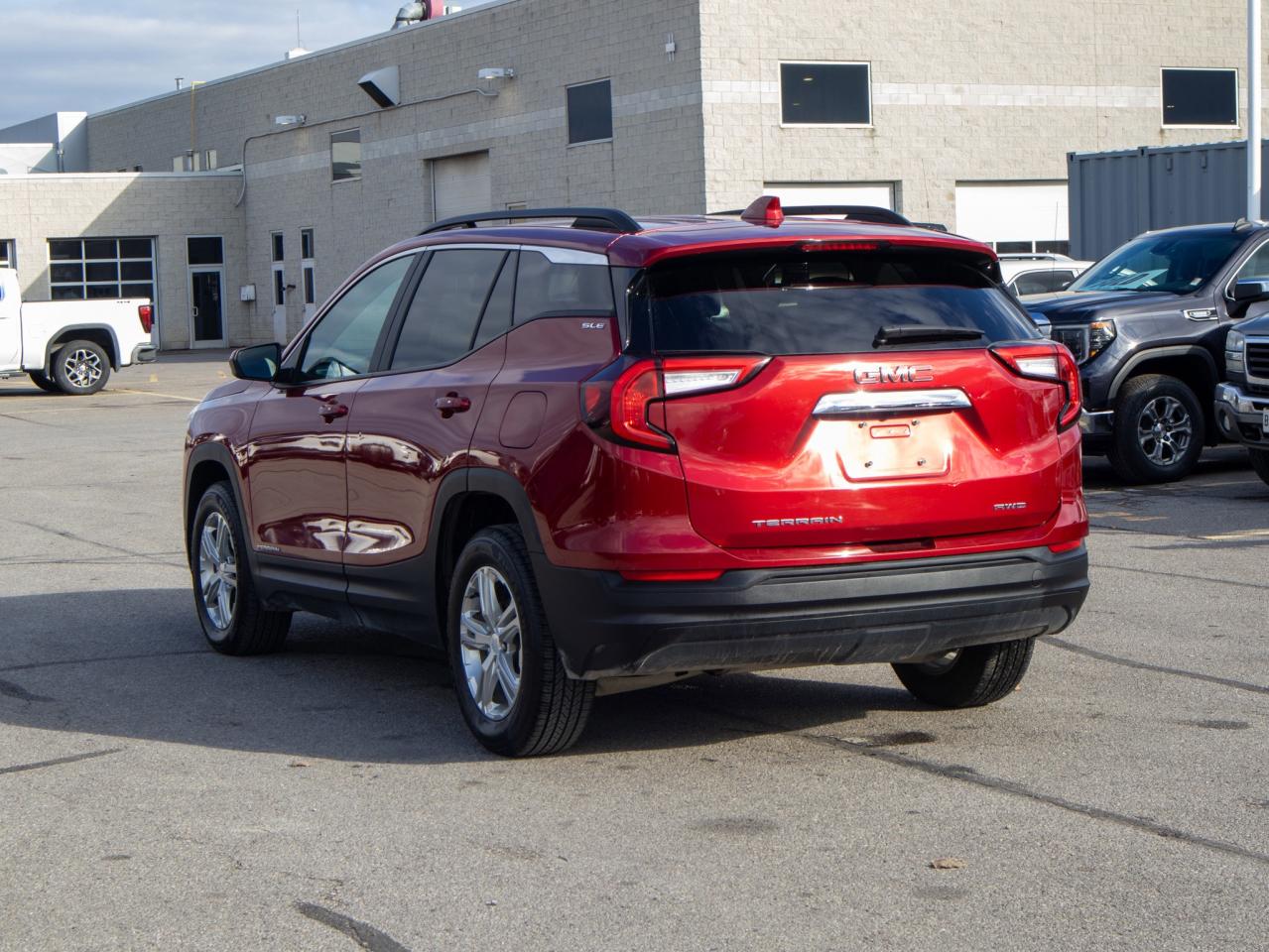 2024 GMC Terrain SLE - Premium Cloth Seats Photo