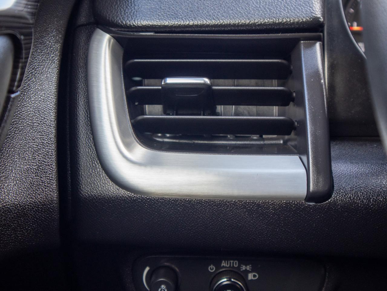 2024 GMC Terrain SLE - Premium Cloth Seats   WiFi Hotspot Photo