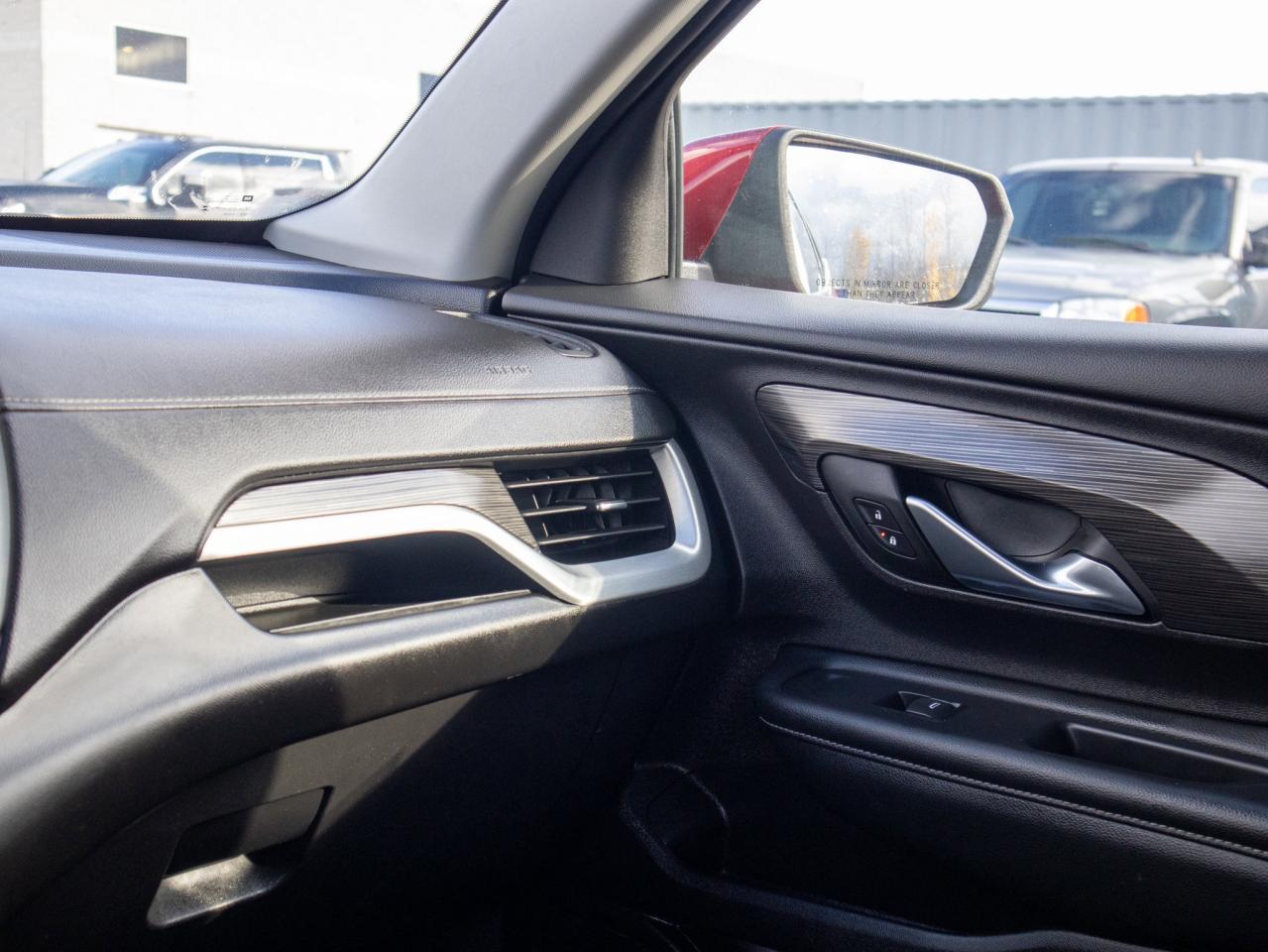 2024 GMC Terrain SLE - Premium Cloth Seats   WiFi Hotspot Photo