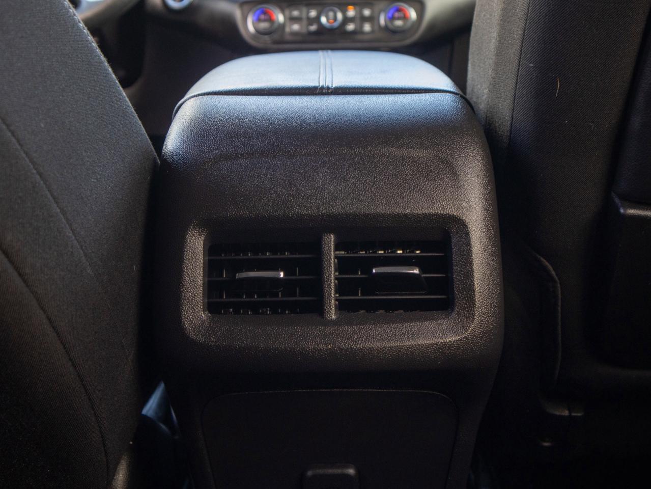 2024 GMC Terrain SLE - Premium Cloth Seats Photo