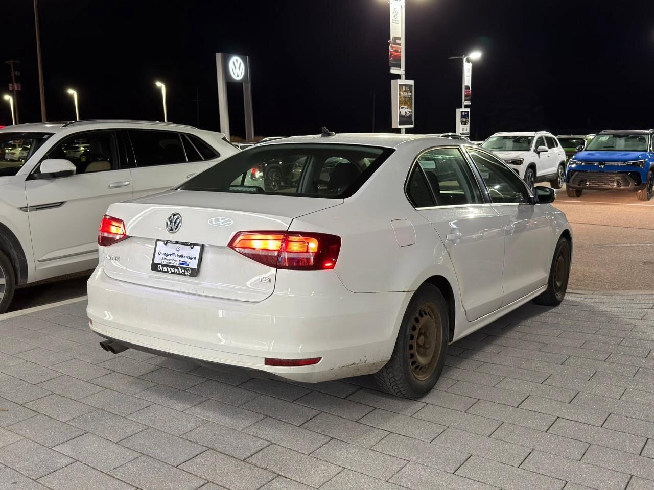 2016 Volkswagen Jetta Sedan ComfortlineCERTIFIED AS-TRADED, ONE-OWNER, ACCIDEN Photo2