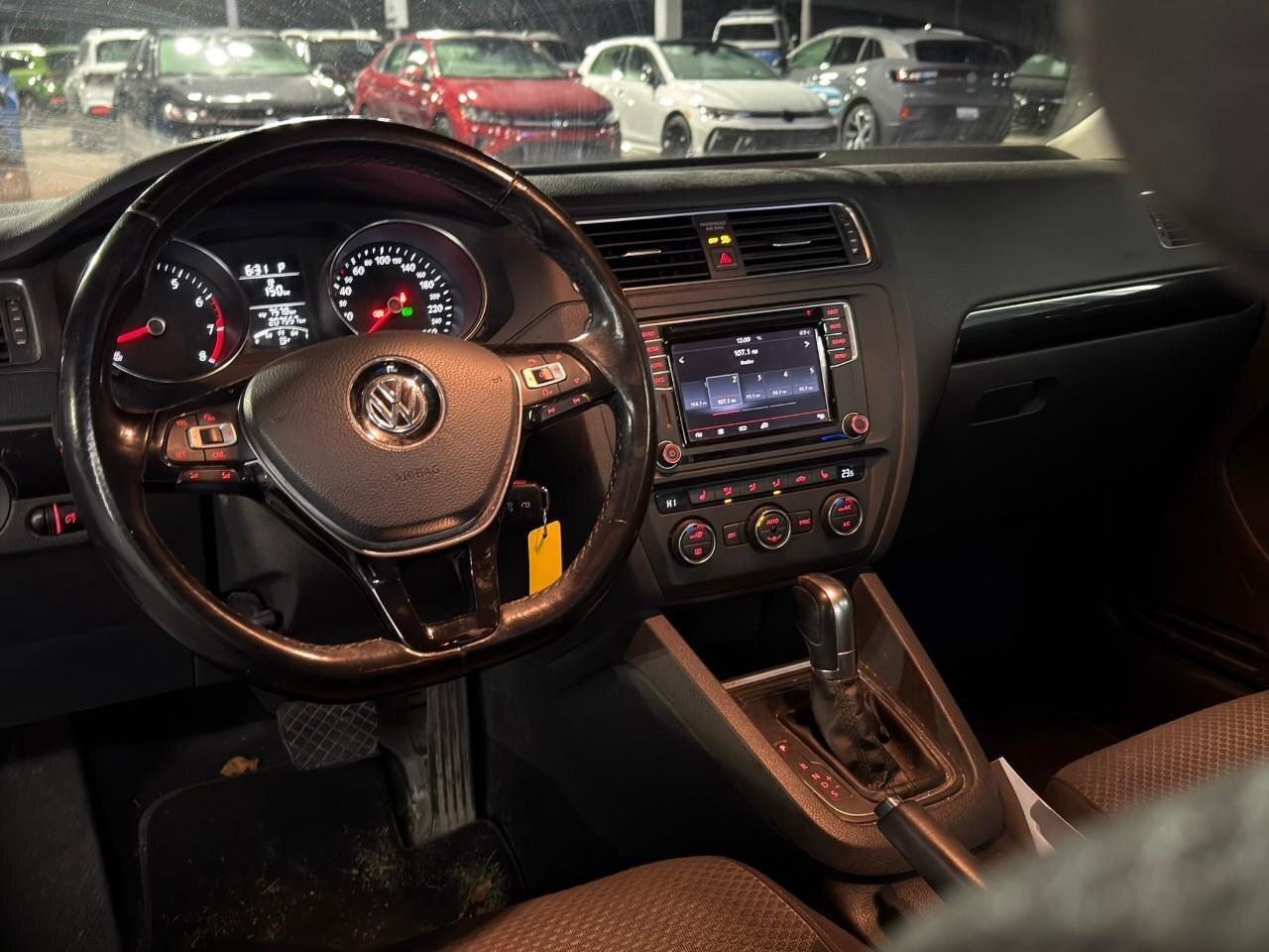 2016 Volkswagen Jetta Sedan ComfortlineCERTIFIED AS-TRADED, ONE-OWNER, ACCIDEN Photo