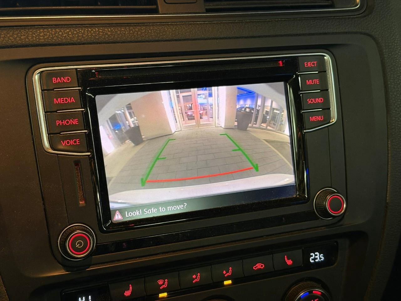 2016 Volkswagen Jetta Sedan ComfortlineCERTIFIED AS-TRADED, ONE-OWNER, ACCIDEN Photo