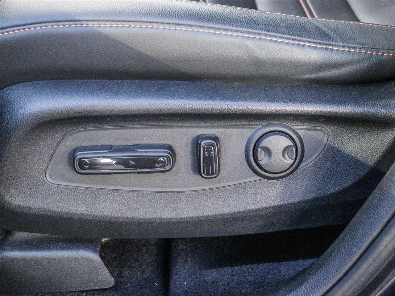 2024 Honda CR-V Touring HYBRID LEATHER NAVIGATION Photo