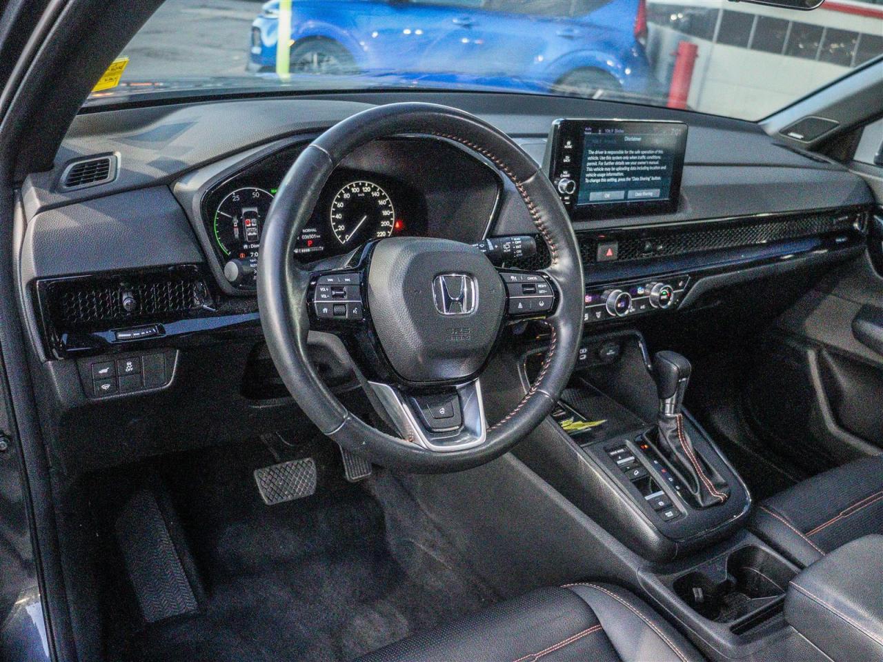 2024 Honda CR-V Touring HYBRID LEATHER NAVIGATION Photo