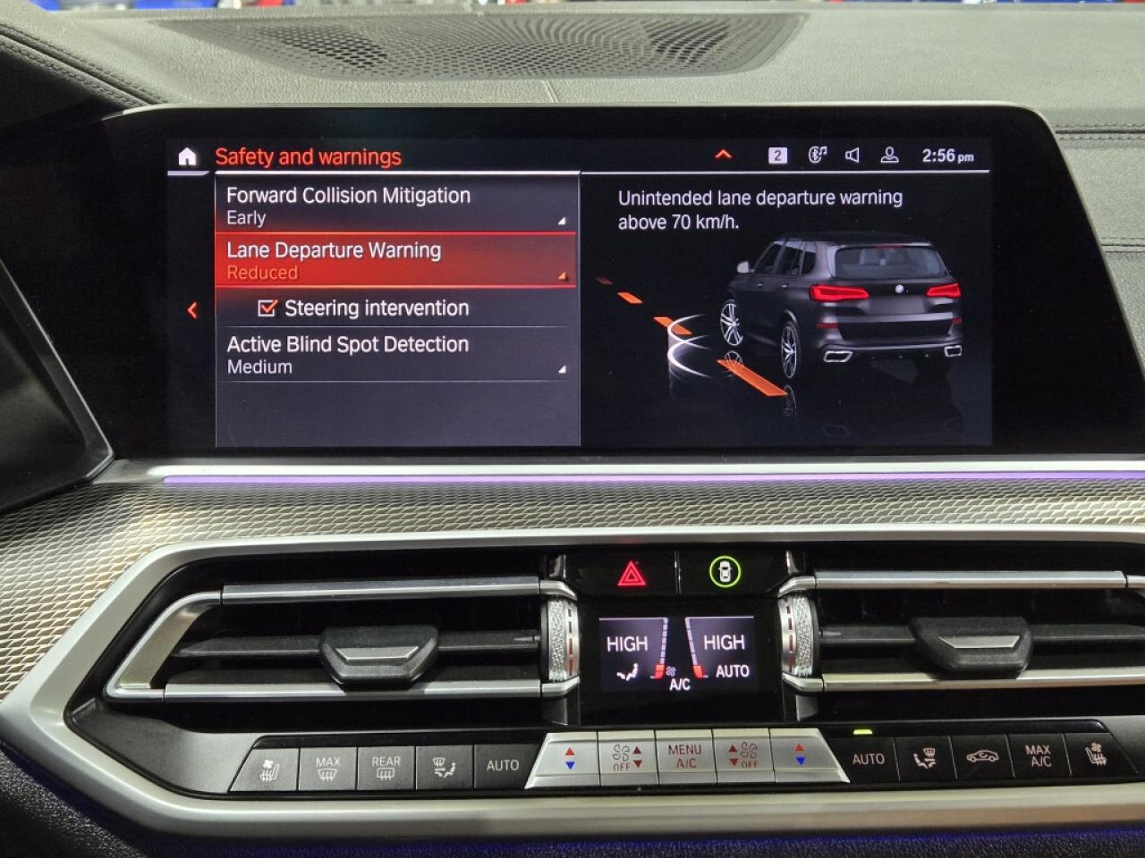 2022 BMW X5 xDrive40i M-Sport Premium Essential PKG SKY LOUNGE Photo