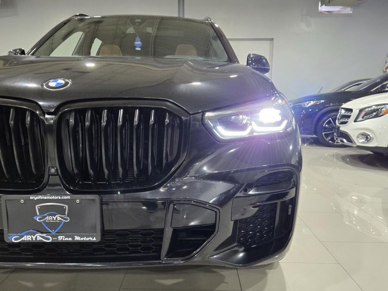 2022 BMW X5 xDrive40i M-Sport Premium Essential PKG SKY LOUNGE Photo