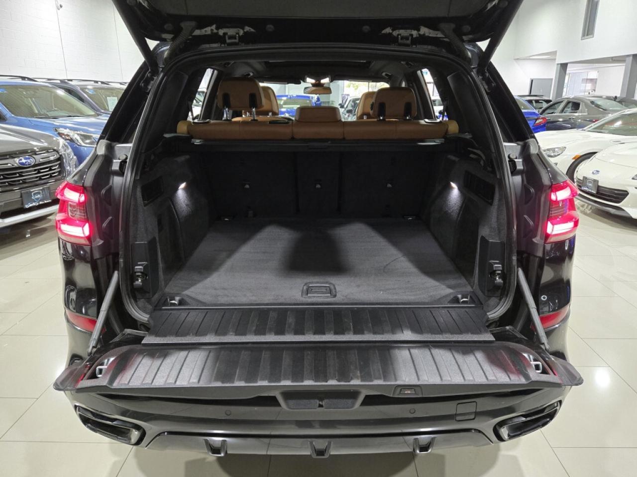 2022 BMW X5 xDrive40i M-Sport Premium Essential PKG SKY LOUNGE Photo