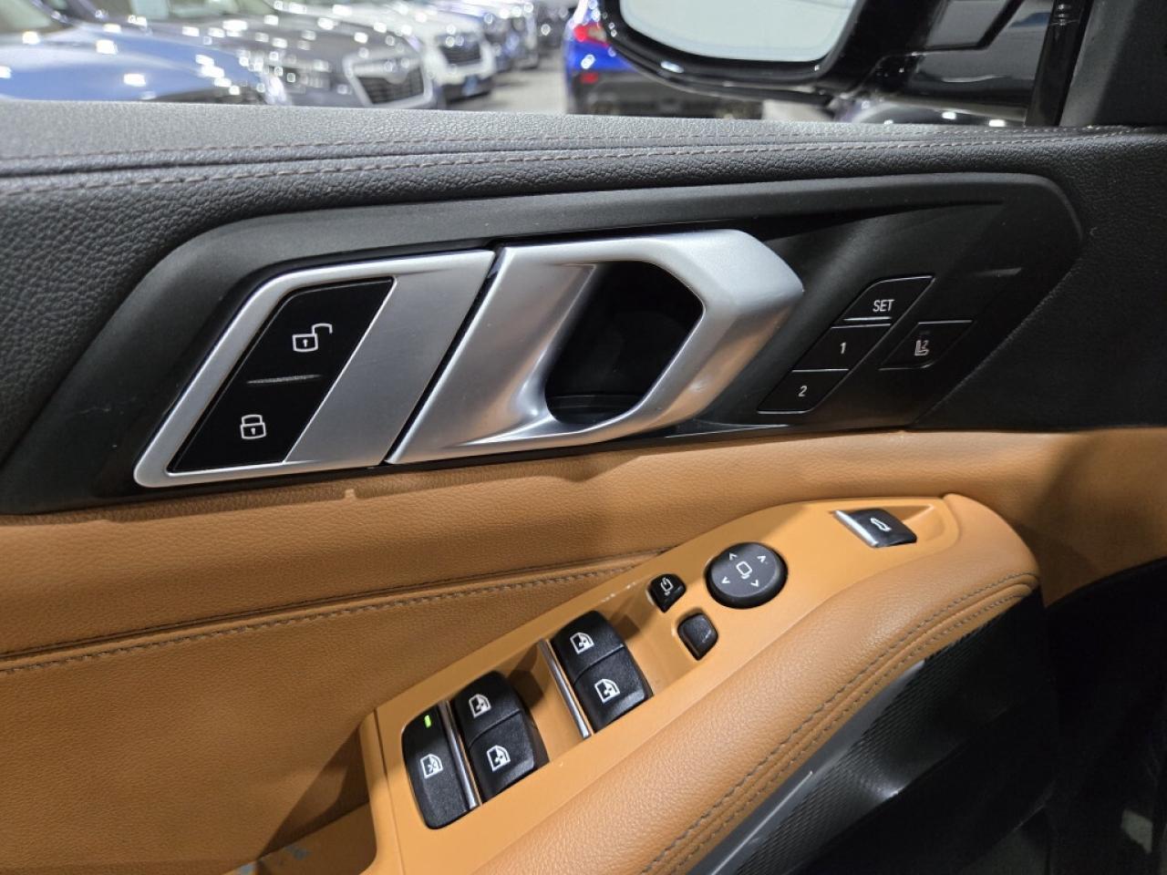 2022 BMW X5 xDrive40i M-Sport Premium Essential PKG SKY LOUNGE Photo