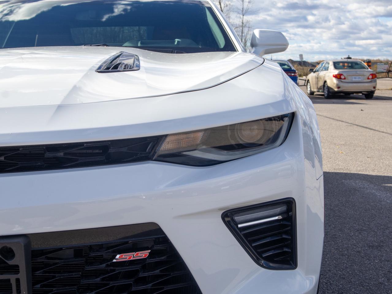 2016 Chevrolet Camaro 2SS- 6.2L V8, Ambient Interior LIghting Photo