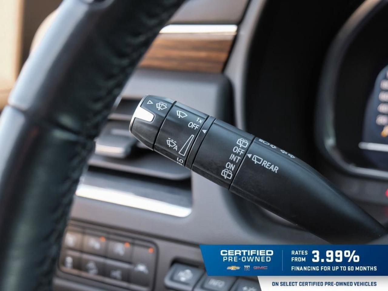 2023 Chevrolet Suburban High CountryHIGH COUNTRY, 6.2L, 4X4, NAV, ROOF, LO Photo