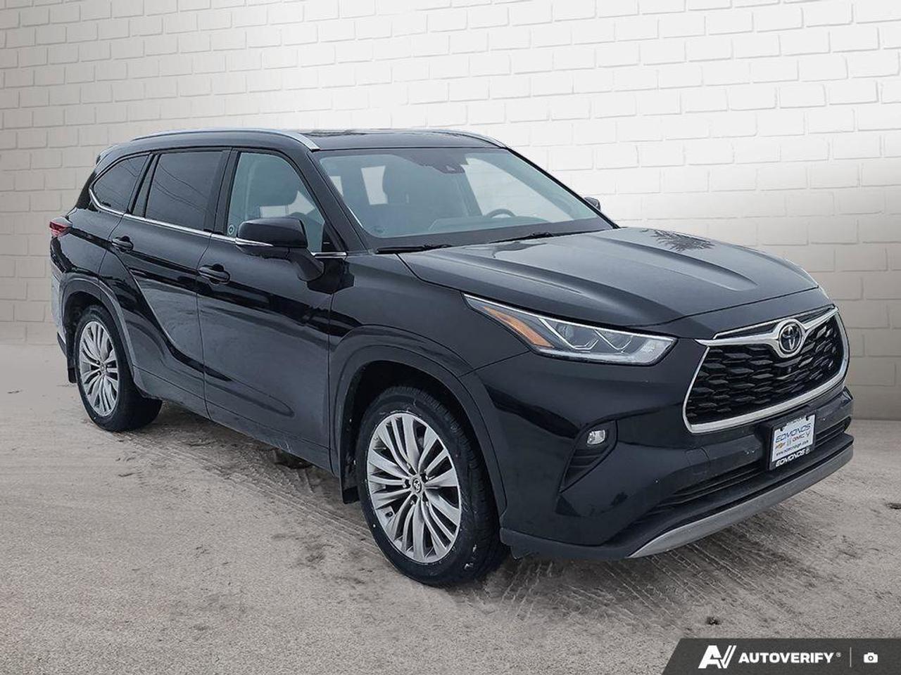 2023 Toyota Highlander LECertified Pre-Owned   One Owner   Winter Tires Photo