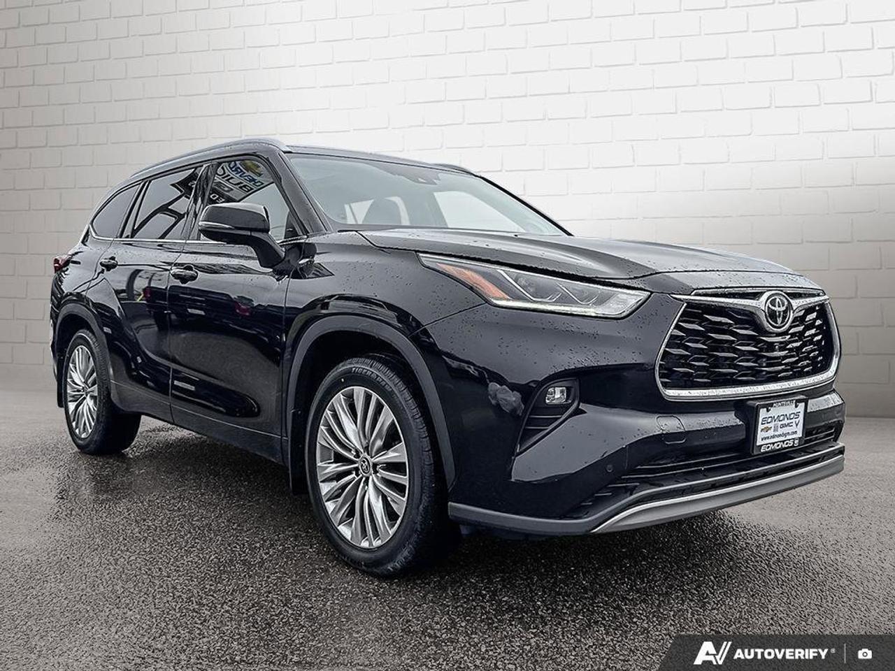 2023 Toyota Highlander LECertified Pre-Owned   One Owner   Winter Tires Photo