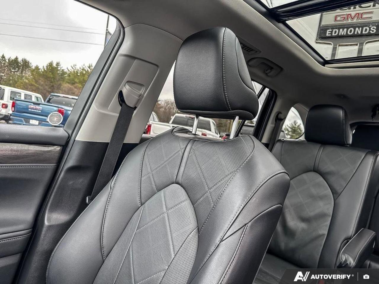 2023 Toyota Highlander LECertified Pre-Owned   One Owner   Winter Tires Photo