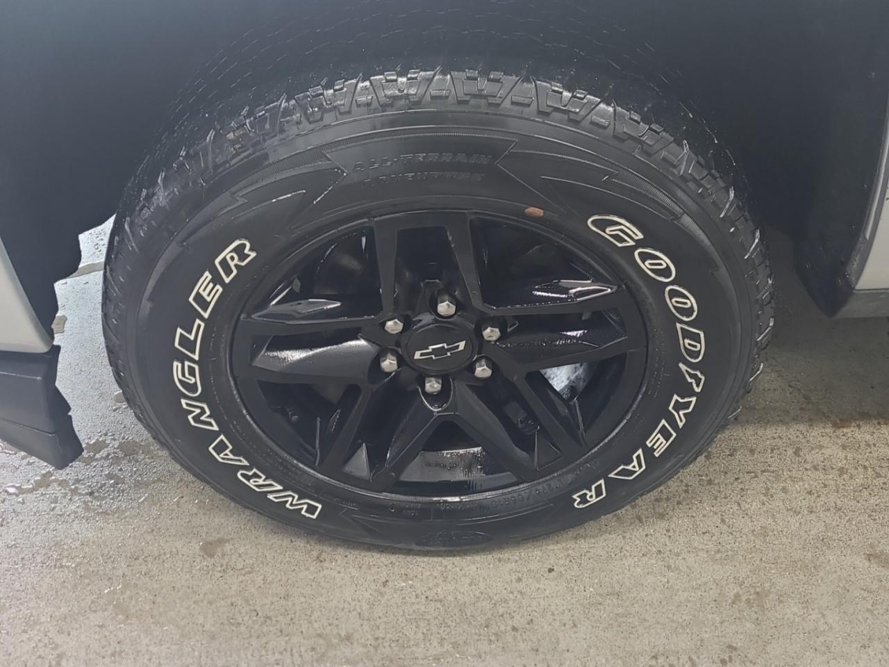 2019 Chevrolet Silverado 1500 4WD Double Cab Custom Photo