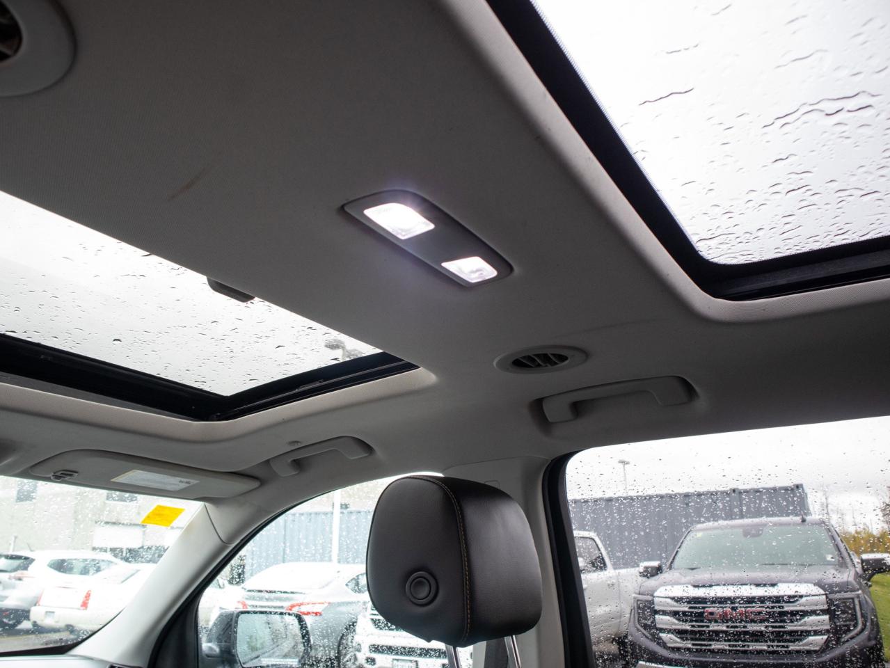 2021 Chevrolet Traverse RS - Rear Park Assist W/ Audible Warning Photo