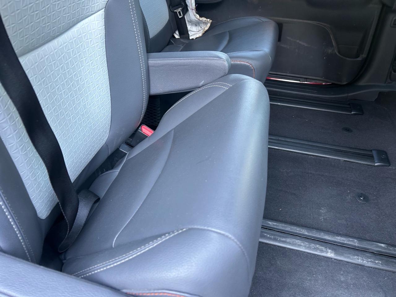 2022 Toyota Sienna LE 8-Passenger AWD Photo